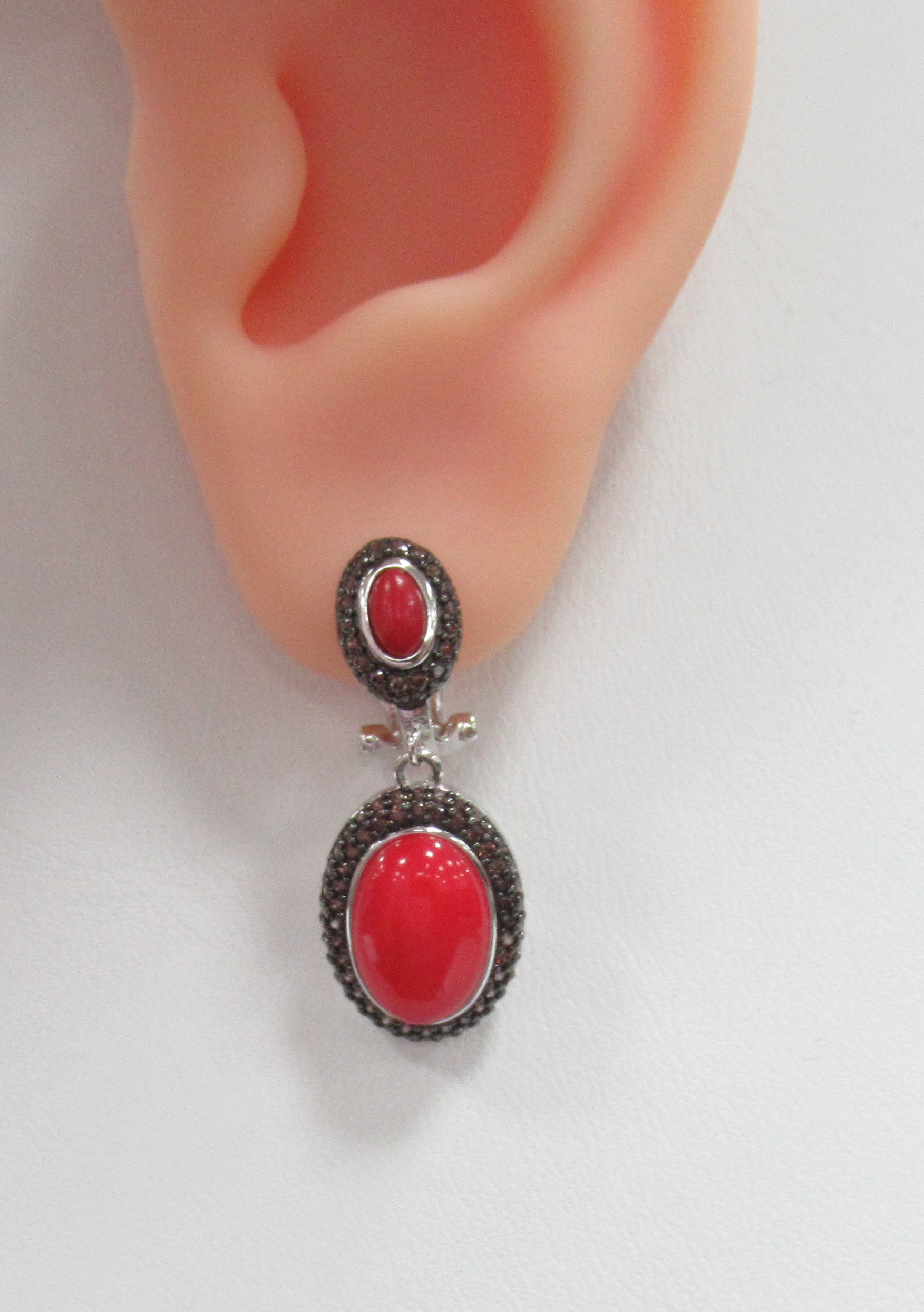Серебряные серьги с кораллами